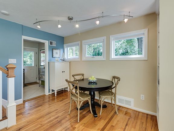 4th image of 2210 Harvard Dr