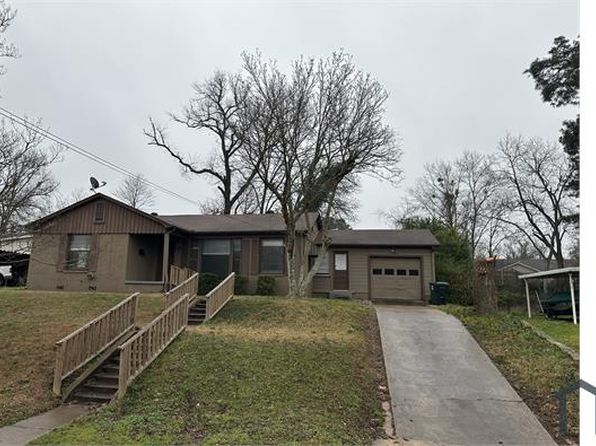 1110 Dogwood St