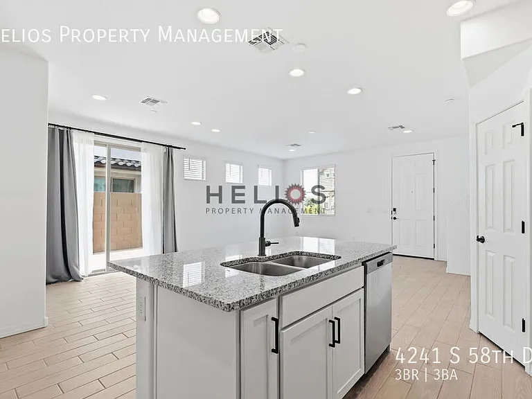 4241 S 58th Dr — Photo 10