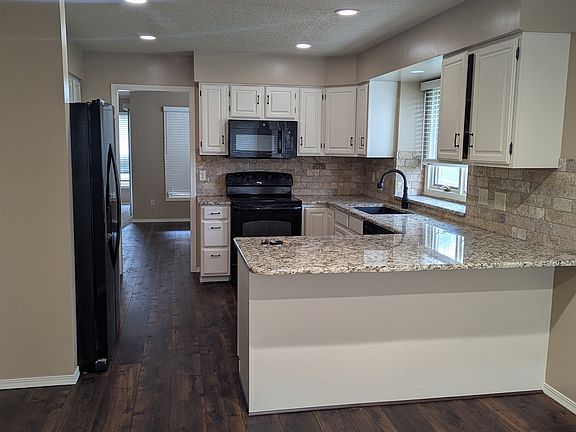 5th image of 12719 E Birchwood Dr