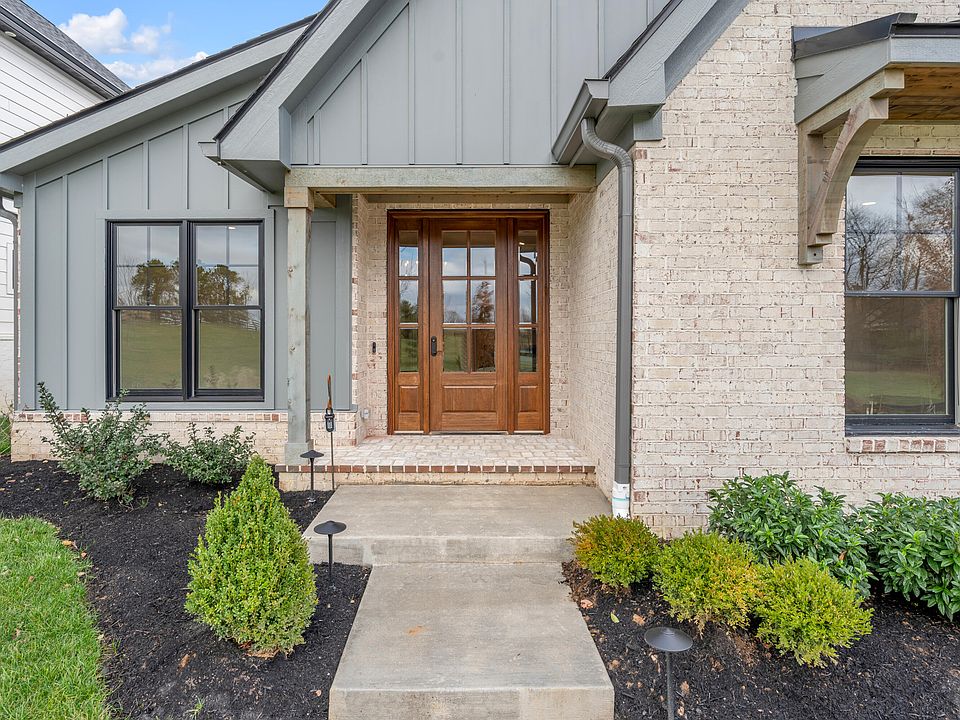 2813 Bobwhite Trl, Lexington, KY 40509 | Zillow