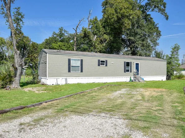 301/311 Henning Dr, Sulphur, LA 70663