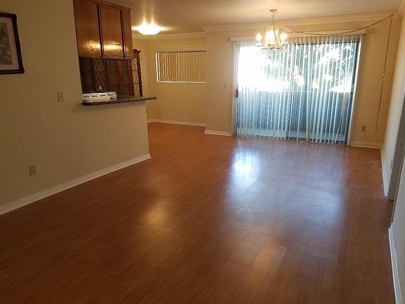 2nd image of 6245 Woodman Ave APT 102
