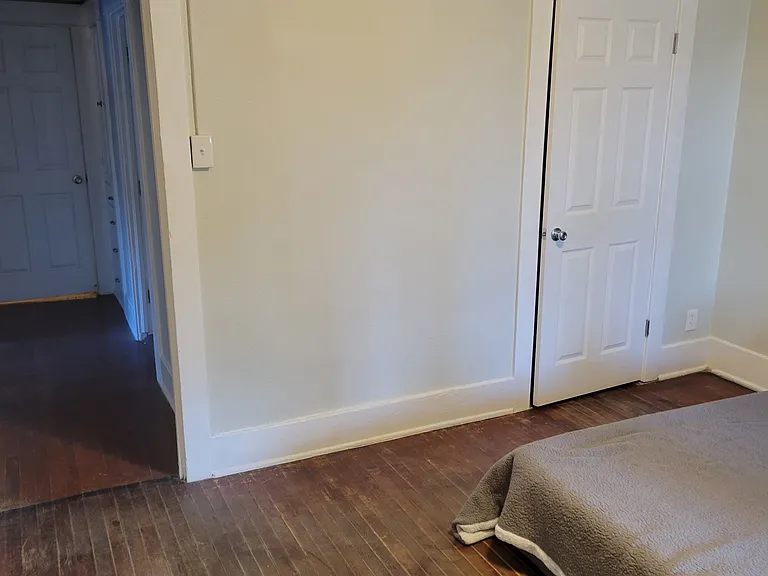 1021 E Garfield St — Photo 21