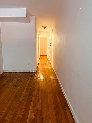3rd image of 324 E 82nd St APT 1A