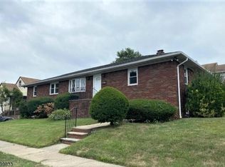 4 Evergreen Ave, Nutley, NJ 07110