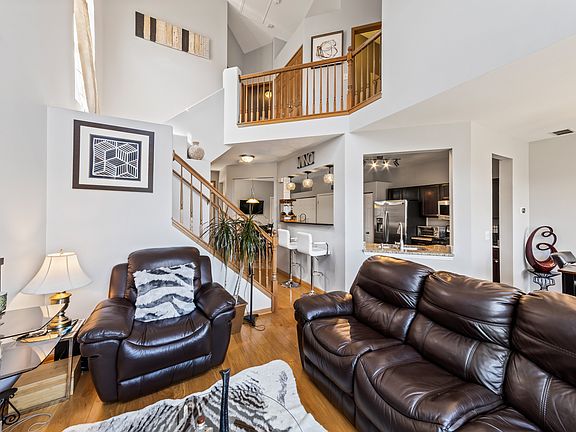 2nd image of 7331 Grandview Ct