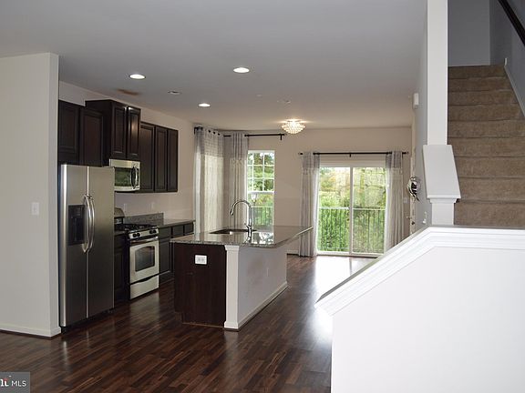5th image of 22520 Phillips St #401