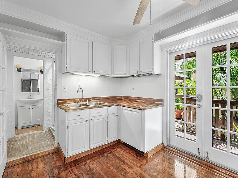 232 Australian Ave #3 — Photo 11