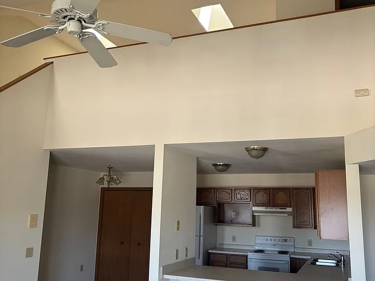 W1083 Lewis Ln — Photo 17
