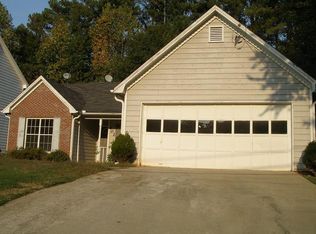 402 Paden Dr, Lawrenceville, GA