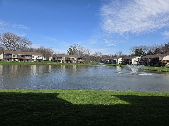 5th image of 7044 Springtree Ln SW