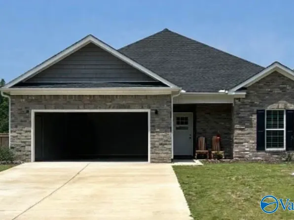 26901 Leslie Ln, Elkmont, AL 35620