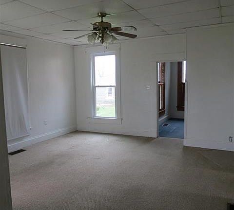 2nd image of 211 S East St