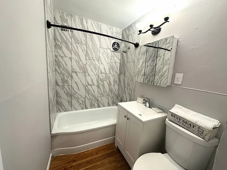 23220 Gay St — Photo 5