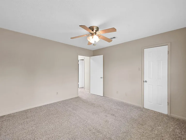 1603 Hazelwood St #B — Photo 10