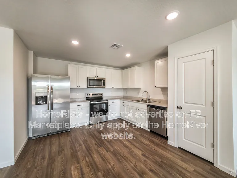757 Dylan Ct — Photo 10