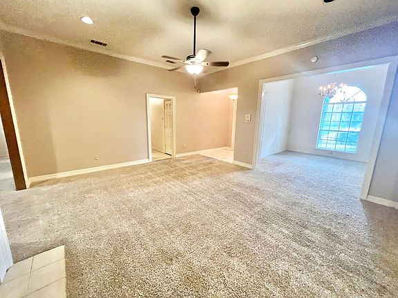 5th image of 1513 Nettleton Dr