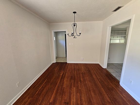 5th image of 1107 McRee Dr
