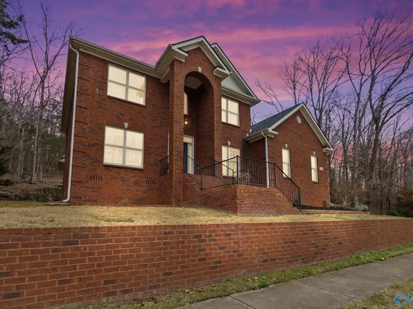 7115 Pale Dawn Pl SE, Owens Cross Roads, AL 35763