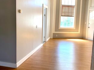 292 Beech St APT 1R, Fitchburg, MA 01420