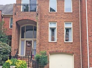 11553 Hemingway Dr, Reston, VA 20194