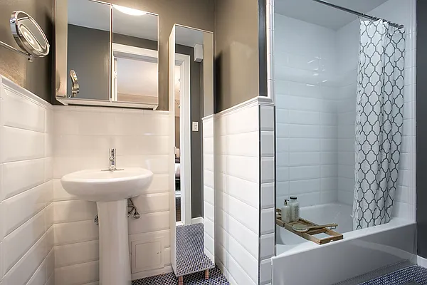 Rented by Bedrose | media 48