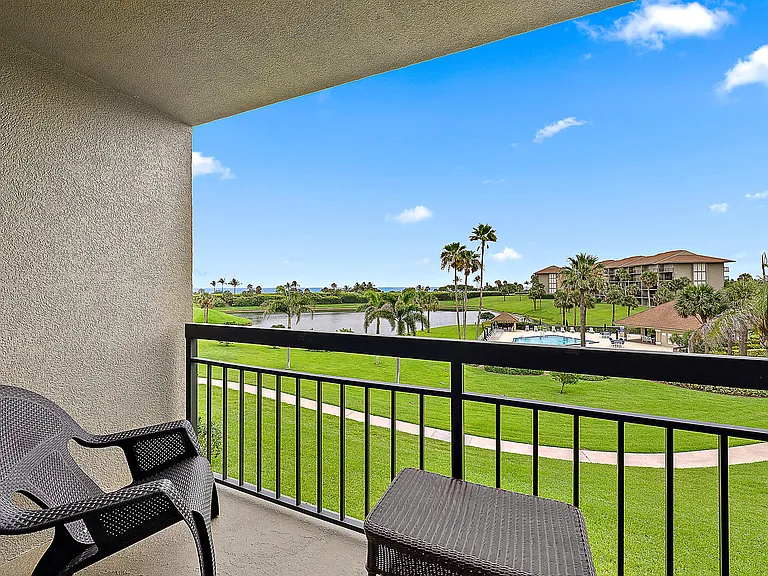 301 S Seas Dr #305 — Photo 7