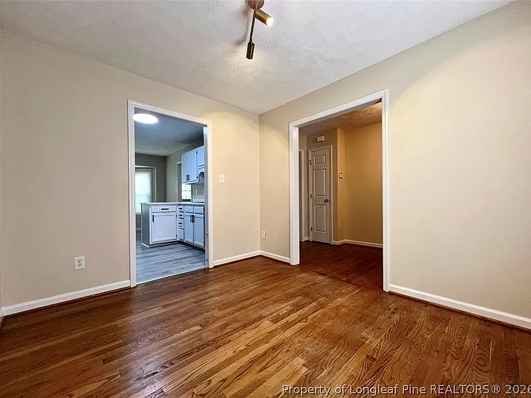 715 Ashburton Dr — Photo 8