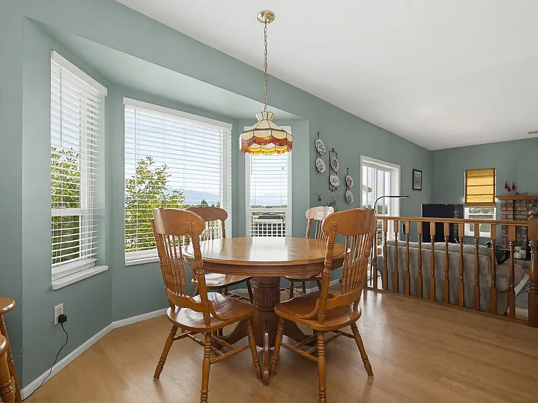 2165 Tower Ct — Photo 5