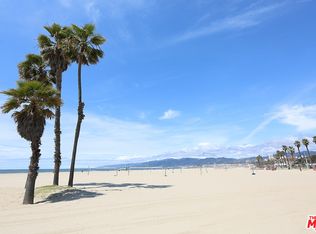 2 Sea Colony Dr, Santa Monica, CA 90405