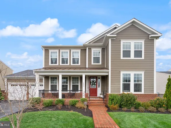 1004 Akan St SE, Leesburg, VA 20175