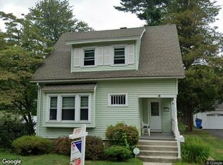 11 Edmund St, Manchester, CT 06040