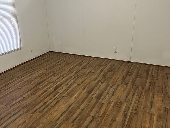 5th image of 861 Pint Cir