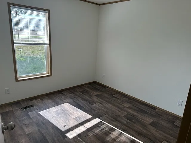 625 15th St SE — Photo 9