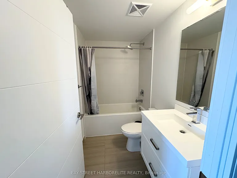 50 Wellesley St E #908 — Photo 8
