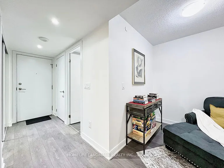 525 Adelaide St W #1620 — Photo 12