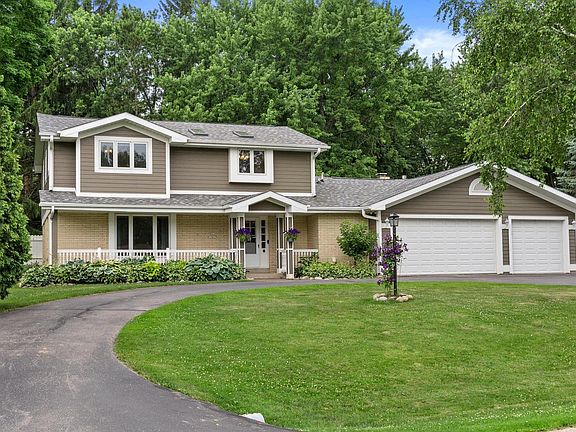 2nd image of N51W35827 Hillcrest COURT