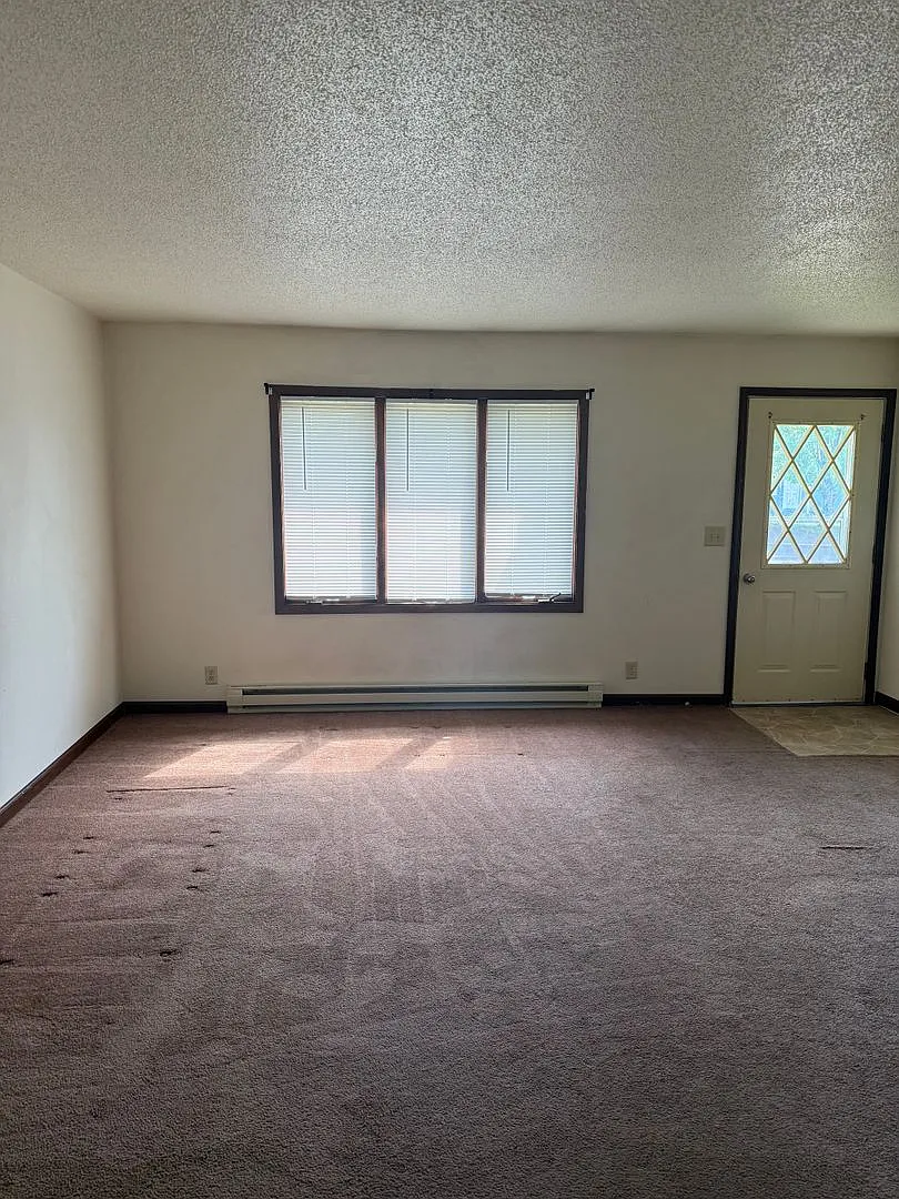 1012/1016 Sunset Lane — Photo 4