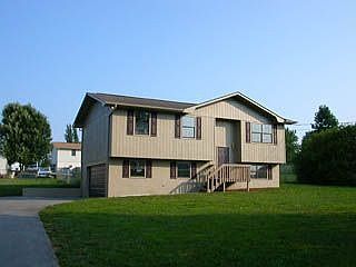 1st image of 734 Winston Dr