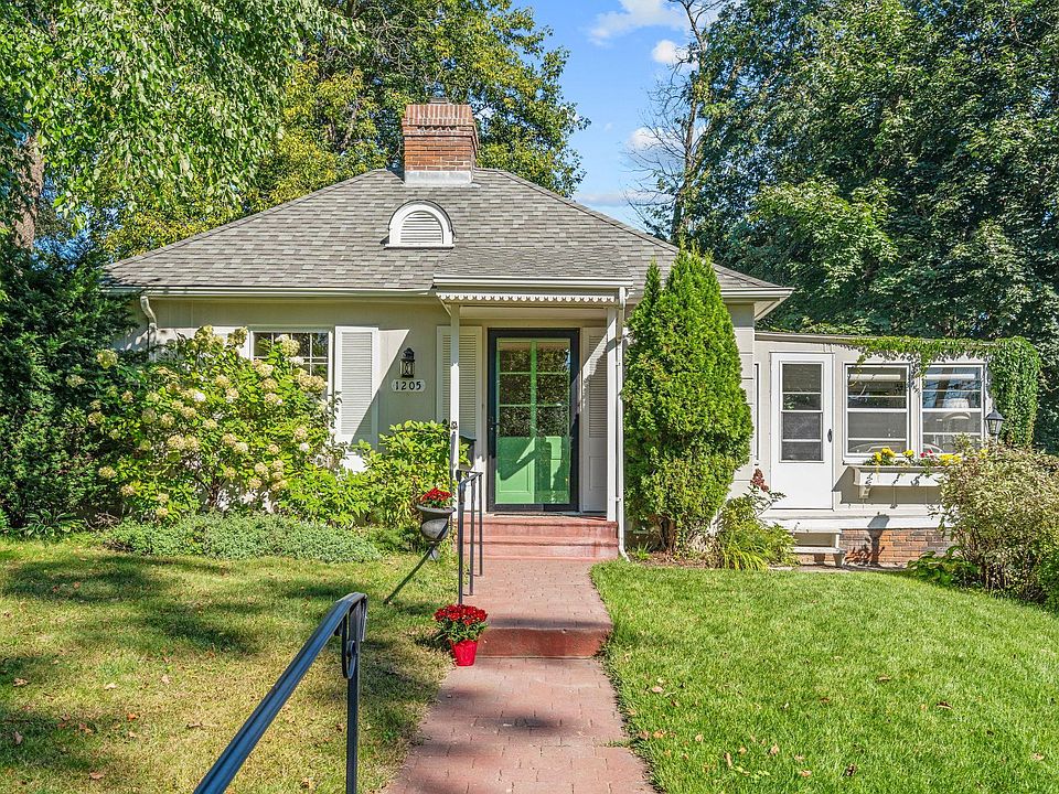 1st image of 1205 Eleanor Ave