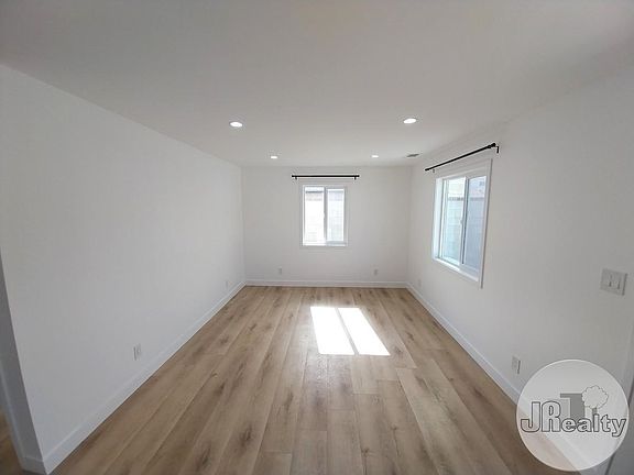 2nd image of 4940 W 118th Pl