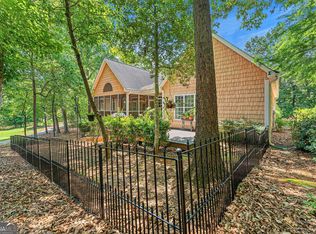 621 Chickasaw Dr, Westminster, SC 29693