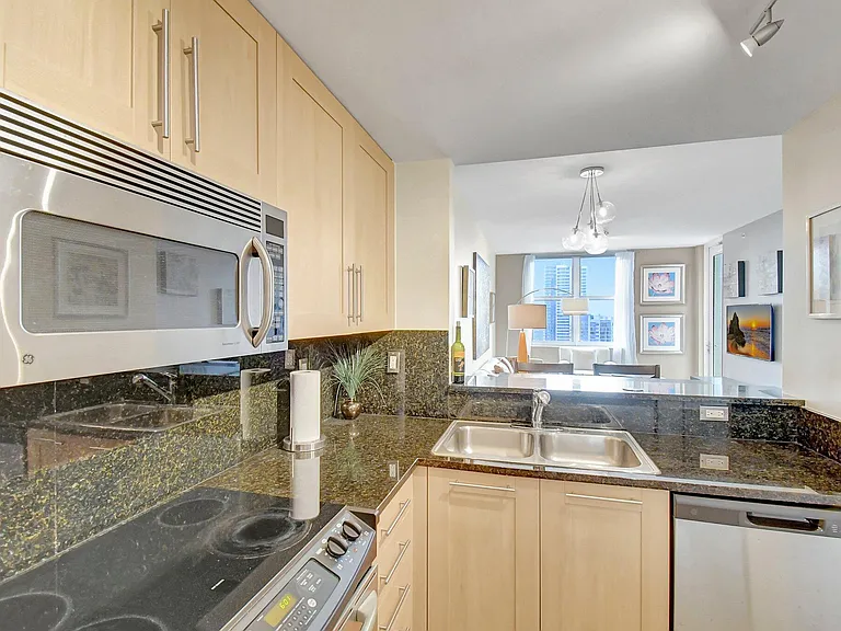 511 SE 5th Ave #2315 — Photo 17