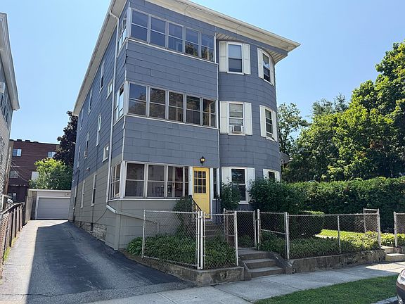 3rd image of 76 Paine St