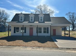 305 W Broad St, Iva, SC 29655