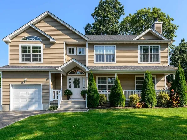 47C Delamere Street, Huntington, NY 11743