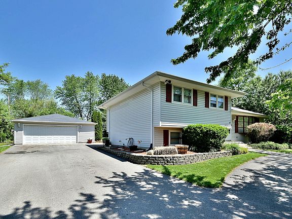 3rd image of 28W542 Bolles Ave
