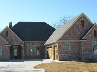5705 Pebble Beach Dr, Granbury, TX 76049