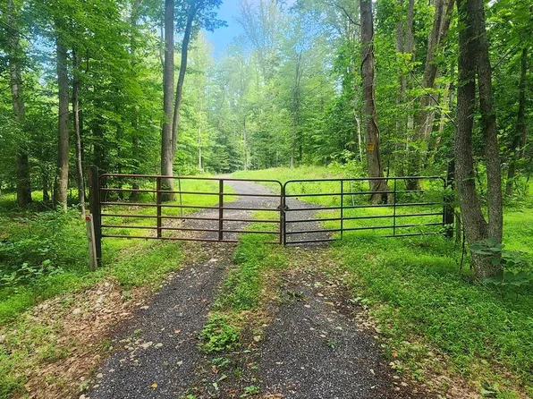 8710 Poorhouse Rd, Pt Tobacco, MD 20677